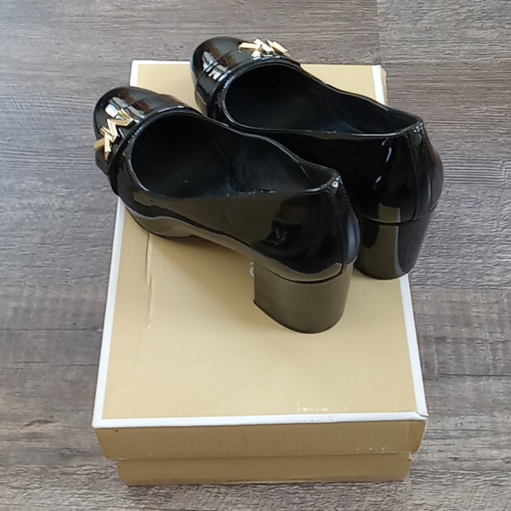 Michael Kors Women's Pumps-NEW - Picture 2 of 5